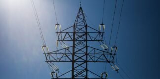 Підвищення тарифу на передачу електроенергії посилить тиск на економіку, – ФРУ