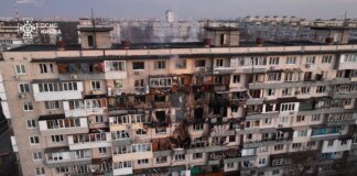 У Києві шукають людей під завалами 9-поверхівки після удару рф, постраждалих уже 34: нові кадри наслідків