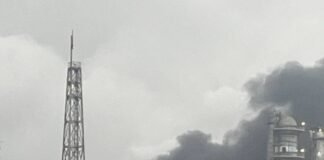 У російському Нижньокамську несподівано загорівся завод нафтохімічної промисловості (відео)