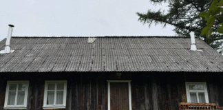 Люди не вірять своїм очам, коли заходять у стару хату в селі (фото)