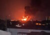 Дрони атакували Волгоград: в районі місцевого НПЗ “Лукойла” спалахнула пожежа (відео)