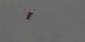 “Фізику не обдуриш”: Сергій “Флеш” розкрив, хто і для чого запустив дрон з прапором РФ над Києвом