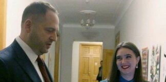 «Найбільш небезпечна людина». Ексречниця Зеленського зробила гучні заяви про Єрмака