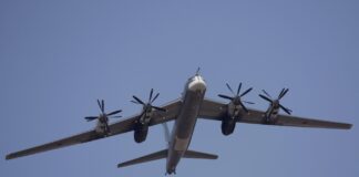 Путін відправив стратегічні бомбардувальники за маршрутом Санта-Клауса над країнами НАТО