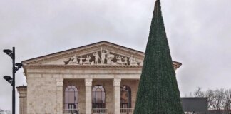 Вистави на кістках та грабунок: The Guardian розповів, як окупанти «відроджують» Маріуполь