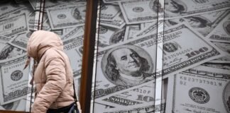 Попит на готівкову валюту в Україні впав до мінімуму з початку війни, – НБУ