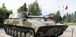 Десантники показали відео знищення російської САУ “Гвоздика” на Курщині