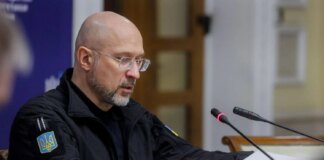 У Києві відновлюють тепло у 143 будинках: до роботи стали додаткові ремонтні бригади від Укрзалізниці та з інших регіонів