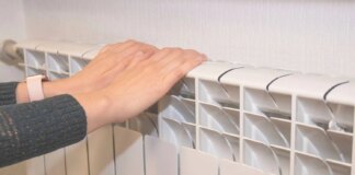 У Києві 639 багатоповерхівок залишаються без тепла після атак