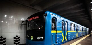"Зелена" гілка метро у Києві відновила роботу після ворожого обстрілу