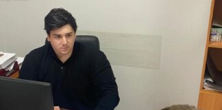 У Києві затримали двох юнаків: їх підозрюють у шахрайстві з дронами на понад 600 тис. гривень