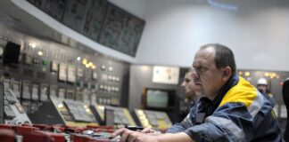 Росіяни били по енергетиці всю ніч: у Міненерго розповіли, де є знеструмлення