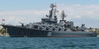 У росії ненадовго визнали ураження крейсера “Москва”, заяву згодом видалили – CNN