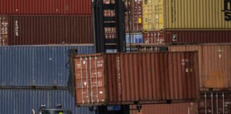 Італія заарештувала судно з металом, що прибуло з російського порту