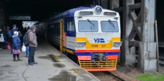 Ідеальний спосіб перетнути Дніпро: УЗ відновлює додаткові рейси Kyiv City Express на тлі негоди та заторів у столиці