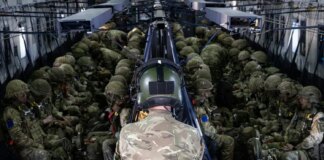 Британські та французькі десантники завершили підготовку до ймовірного розгортання миротворчої місії в Україні