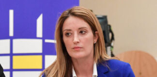 Президентка Європарламенту назвала обговорення виборів в Україні під обстрілами “цинічною схемою”