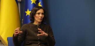 Україна отримає нові транші від ЄС найближчим часом: заява єврокомісара