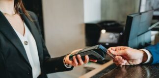 Більше жодних папірців: чеки з магазинів тепер будуть у смартфоні