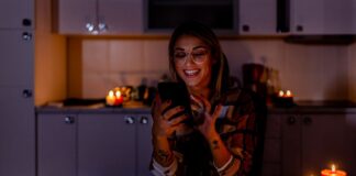 Кінець блекаутів у квітні? Експерт розповів, коли українці отримають “тимчасову передишку”