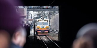 У Києві на лівому березі перебої з світлом і транспортом, є відключення води