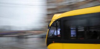 У Києві відновили роботу транспорту після перебоїв зі світлом