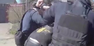 Стрілянина в Одесі: з’явилися кадри з бодікамер патрульних, які затримали озброєного чоловіка