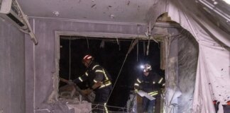 Удар по девʼятиповерхівці в Харкові: рятувальники показали наслідки