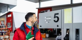 Бензин та дизель подорожчали: огляд цін на АЗС 30 березня та де вигідніше