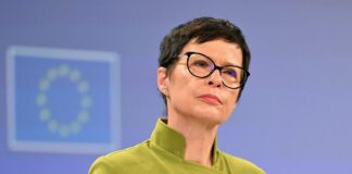 У Єврокомісії назвали дві умови для вступу України в ЄС