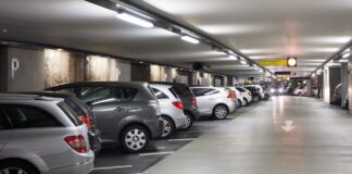 “Будь ласка, не їздіть на авто”: у Данії зробили тривожну заяву через ціни на нафту