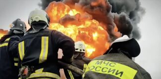 У російському Саратові другу добу горить НПЗ після удару дронів