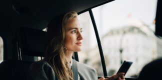 Ціни на таксі злетять через дороге пальне? Що кажуть в Bolt та Uklon