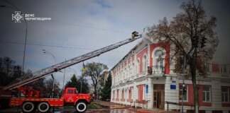 Удар рф по центру Прилук призвів до поранення п'яти людей