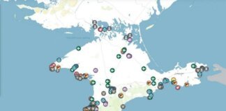 У Севастополі повідомляють про масовану атаку та вибухи, працює росППО