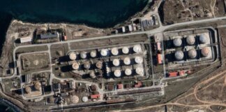 Після нічних атак горять нафтобази у краснодарському краї та біля Севастополя