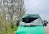 Ворог вдарив по рейсовому мікроавтобусу на Нікопольщині – 4 поранених, серед них дитина