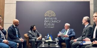 Сибіга: час знімати не тільки Ормузьку блокаду, а й “Орбанівську”