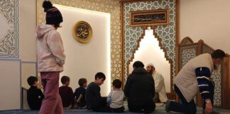 У Львові невідомий намагався підпалити мечеть коктейлями Молотова