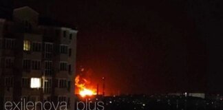 В окупованому Севастополі пролунали вибухи: ймовірно, атаковано порт