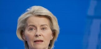 Гроші будуть пізніше: ЄС відтермінував перший транш із 90 млрд євро для України