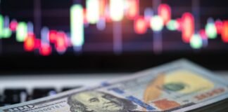 Долар та євро пішли вгору: як змінився курс валют в обмінниках і банках після Великодня