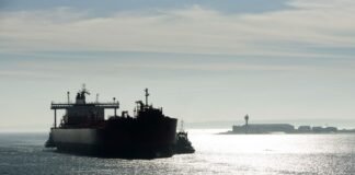 Ринки не вірять у мир між США та Іраном, ціни на нафту продовжують рости, – Reuters