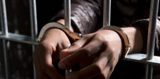 На Львівщині троє людей увірвались до ТЦК й напали на військових