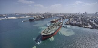 Тегеран “відкрив” Ормузьку протоку для суден, але є кілька нюансів