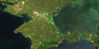У Криму повідомляють про вибухи та роботу ППО біля трьох військових аеродромів