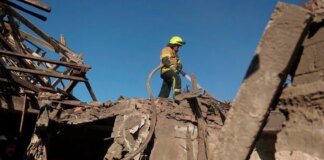 Ракетний удар рф по Дніпру 3 травня: з-під завалів деблокували тіло загиблого
