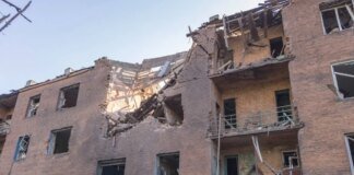 росіяни скинули три авіабомби на спальний район Краматорська – є жертви