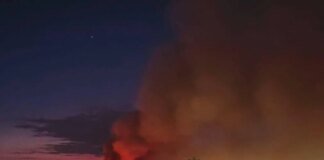 У Києві продовжується масована ракетна атака, зафіксовано численні влучання