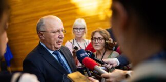 Єврокомісар закликав країни ЄС відкрити арсенали для Україні і відмовитися від зброї "від кутюр" – FT